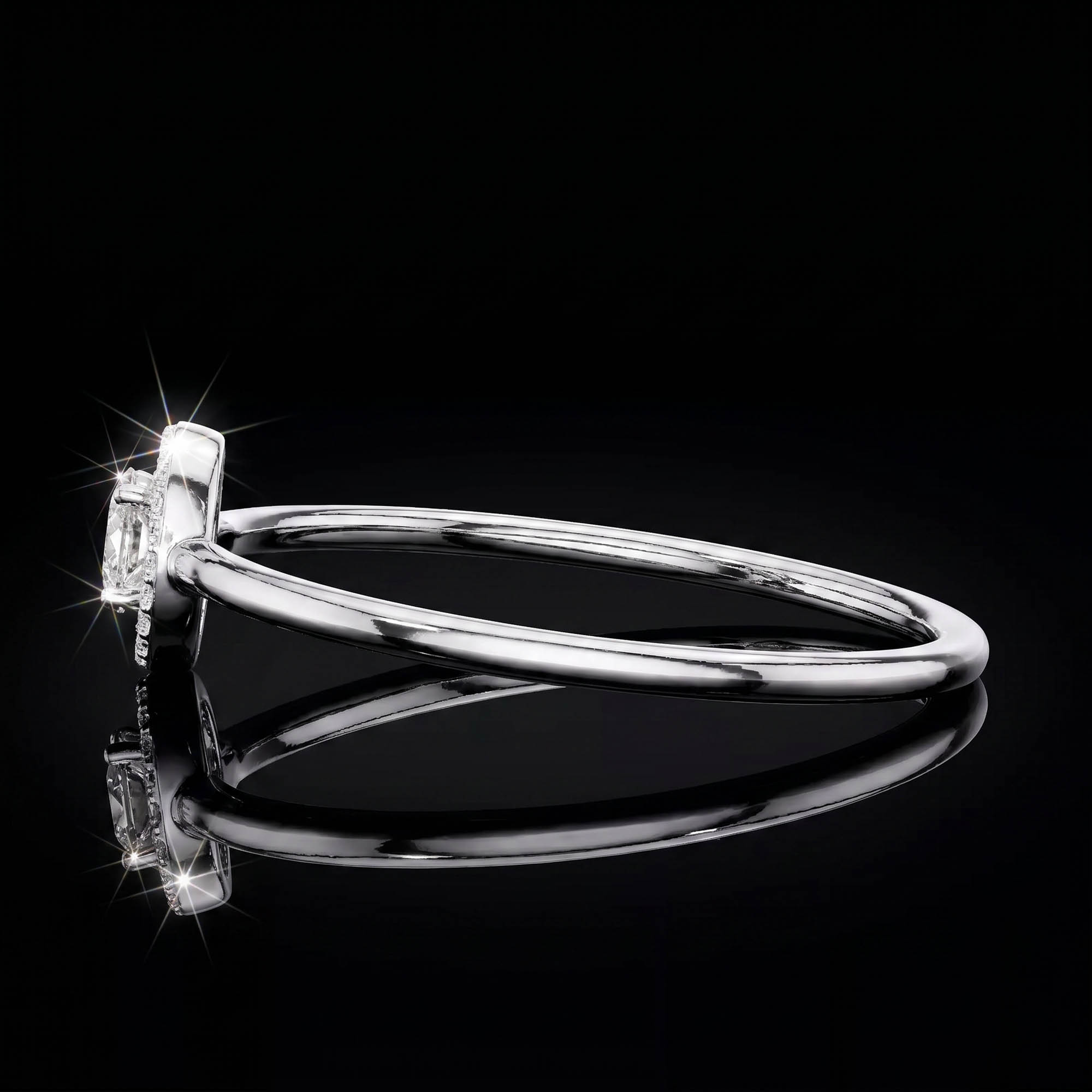 Aura 0,70 Karat Oval Kesim Halo Taşlı CVD Pırlanta Lab Grown Tektaş Yüzük (14 ayar 2.3Gr altin)